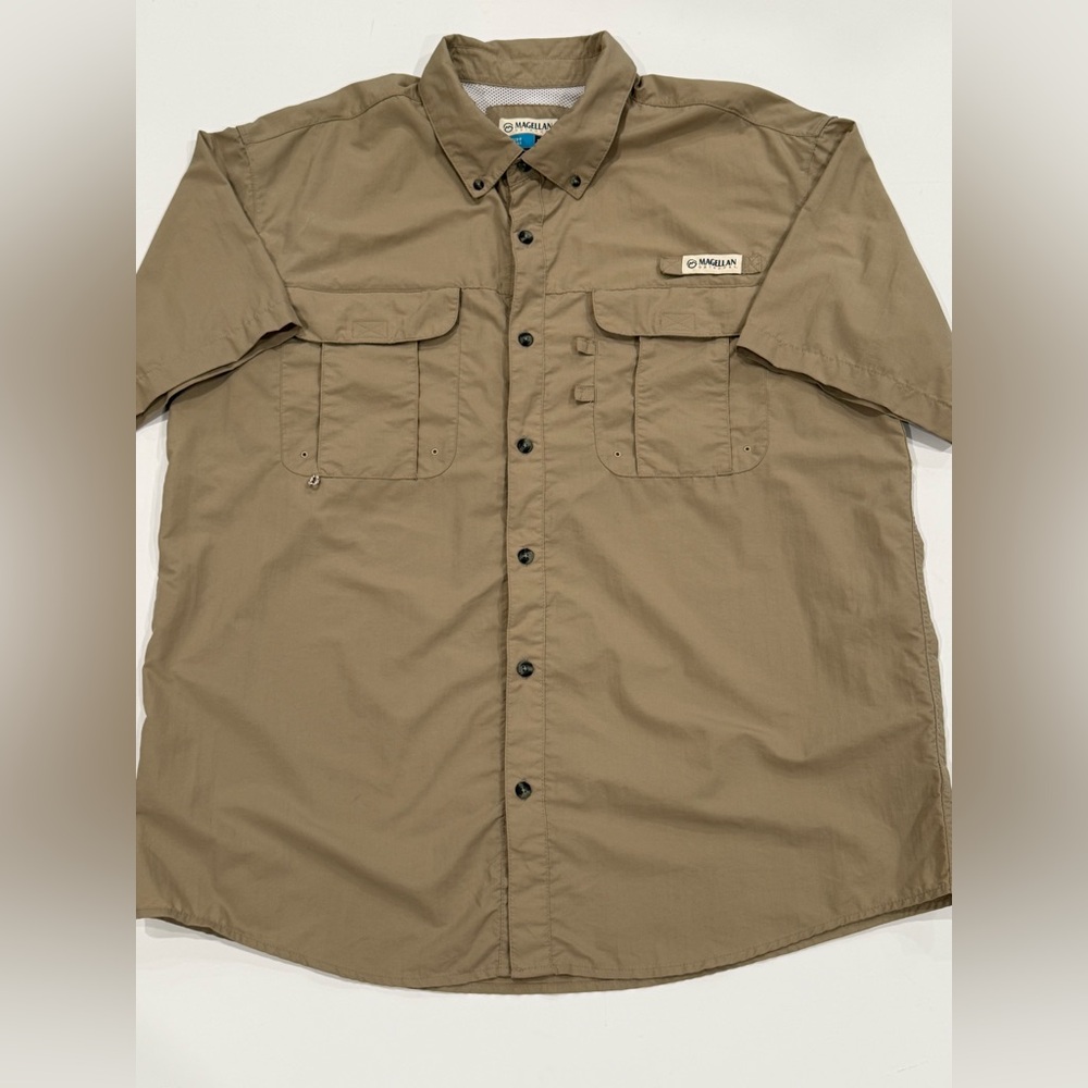 Magellan Men’s Short Sleeve Button Down Fishing Shirt NWOT | size L